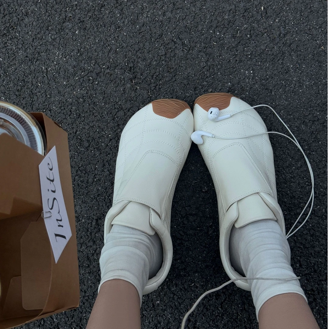 C539-1/2 SGIRL TWTW丑萌不规则休闲轻便阿甘德训鞋平底板鞋女潮