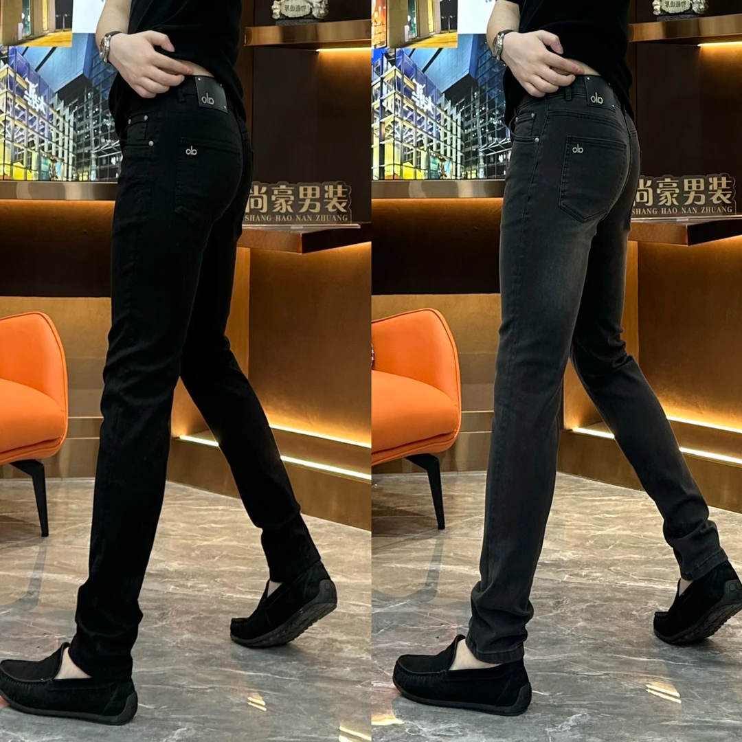 950男士网络爆款男主角小脚牛仔裤欧货百搭时尚修身牛仔裤ol