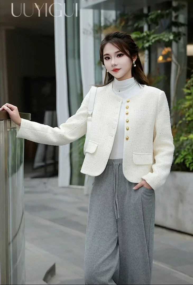 白色开衫常规款短外套单排扣法式小香风休闲女亮丝网红秋季