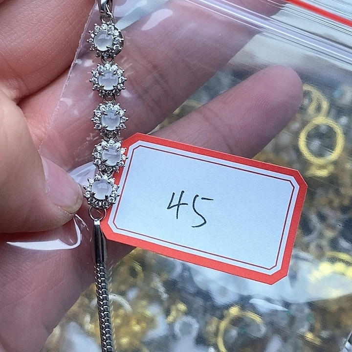 翡翠未镶嵌戒指45