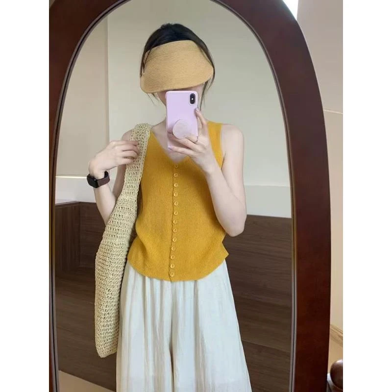 甜美气质V领扣子背心2025夏季新款韩版休闲显瘦纯色无袖上衣