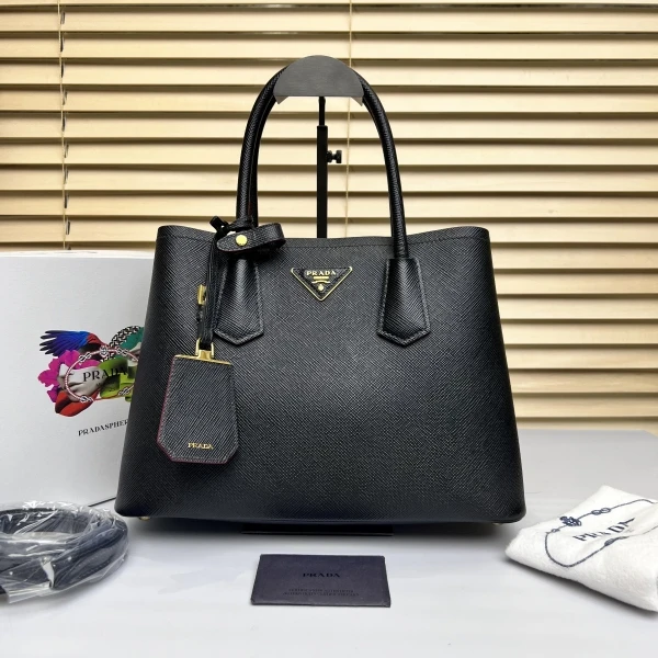 普拉达/包包/99新/31/C13349707194