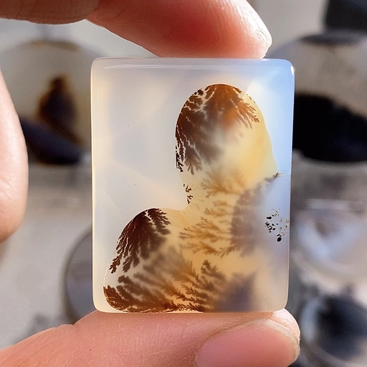 玛瑙/玉髓颈饰未镶嵌赏****?