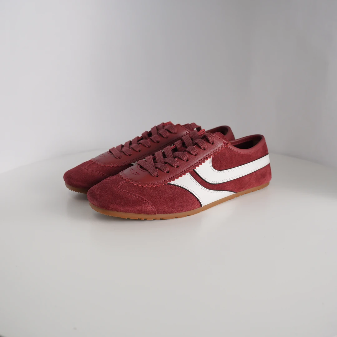 2025复古经典百搭休闲鞋时尚低帮女鞋舒适潮流平底潮鞋女款