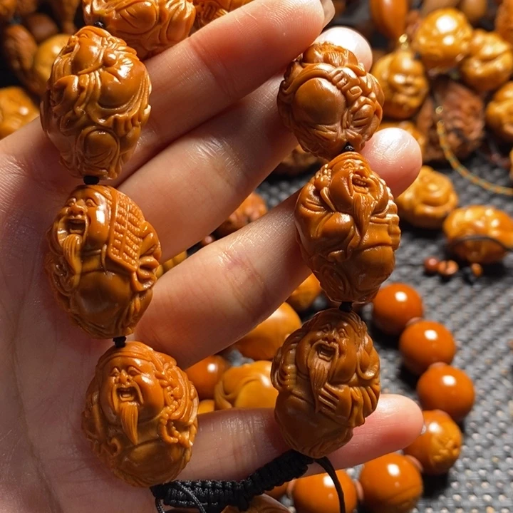 吊坠橄榄核陌**市八宝财神