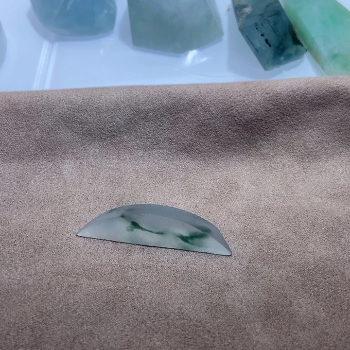 乐***事定制翡翠未镶嵌翡翠