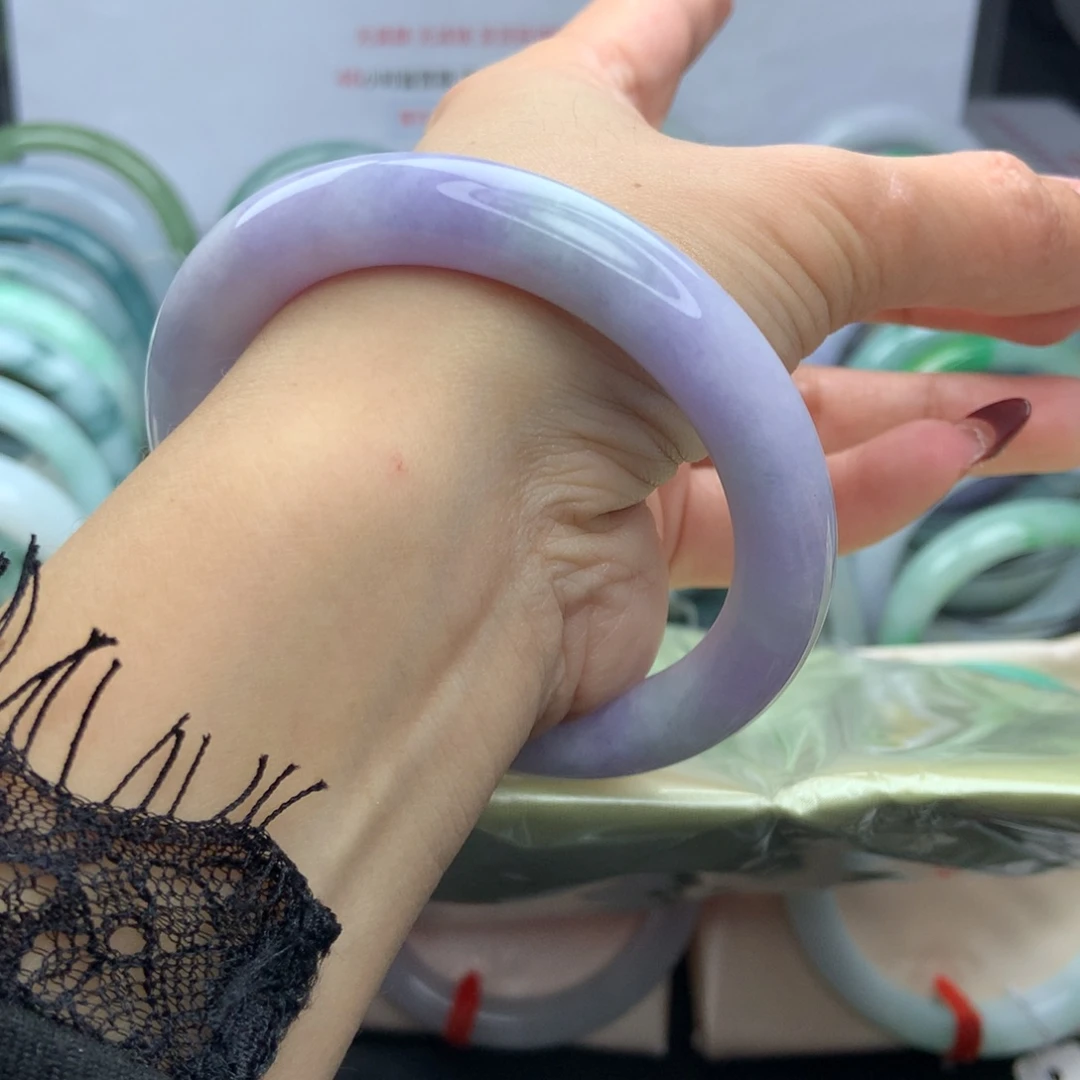 翡翠手镯未镶嵌57.5圈口