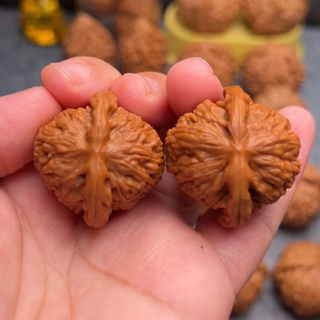 文玩核桃把件35精品白狮子