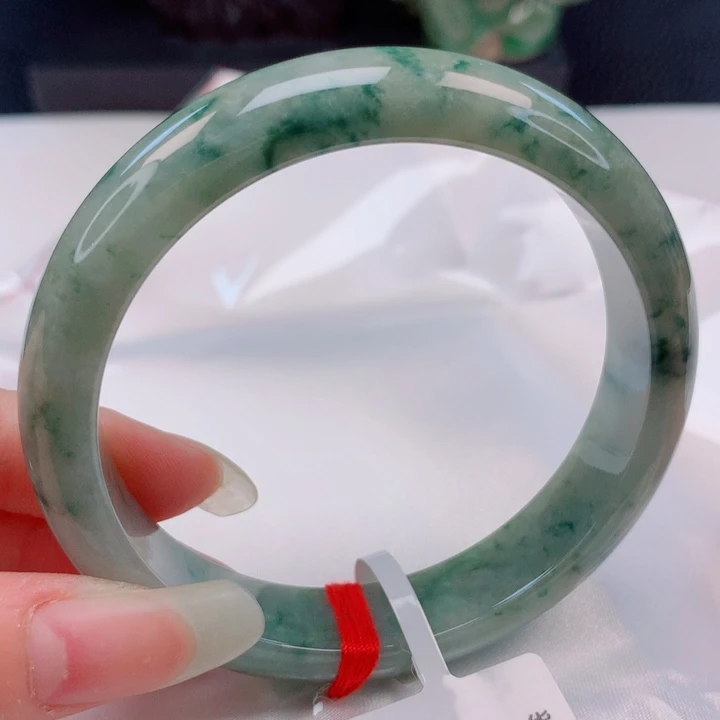 翡翠未镶嵌手镯58圈