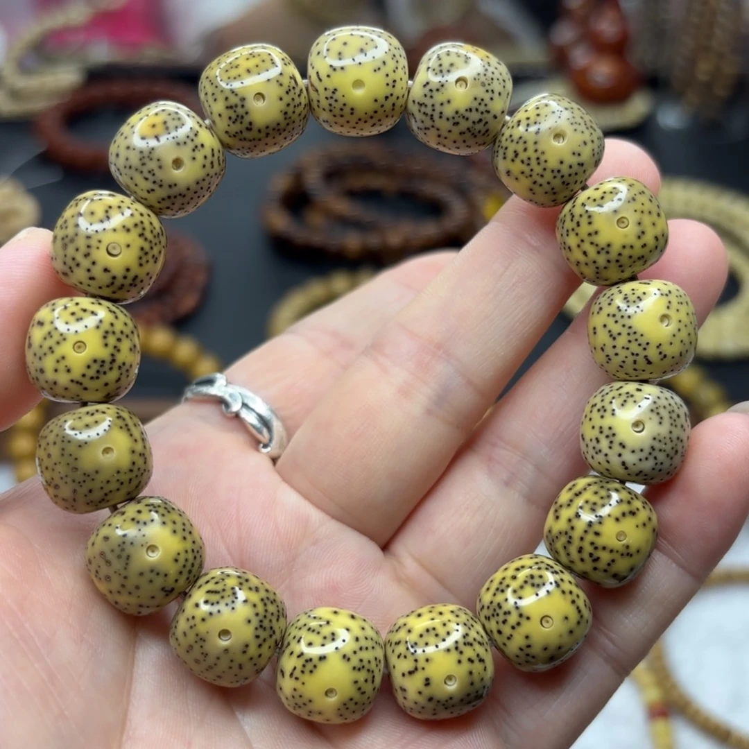 T***G吊坠星月菩提石玉14*13