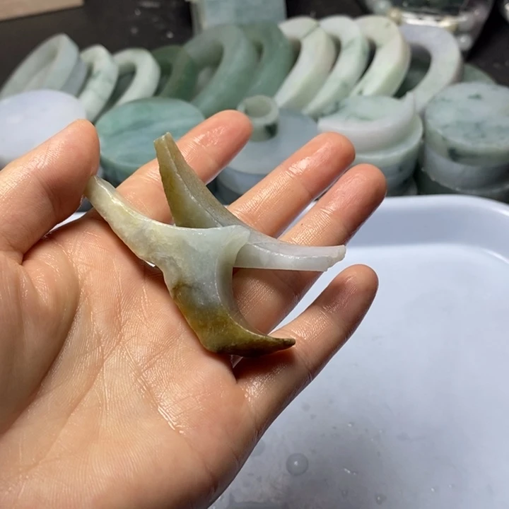 翡翠裸石翡翠边角料