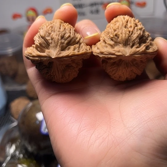 南疆红皮小众核桃核桃