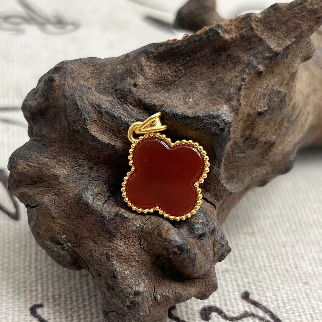 18k金红玛瑙幸运草吊坠 不含链