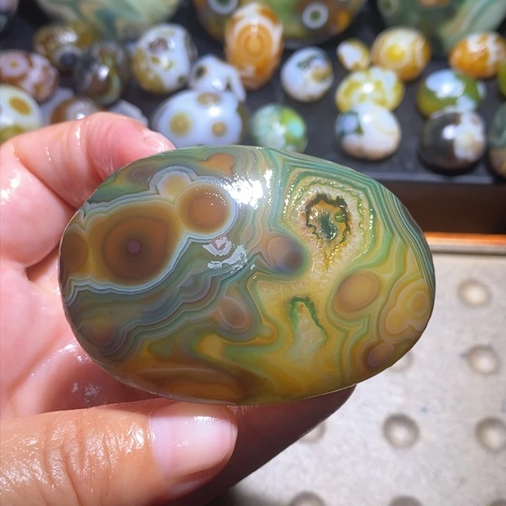 玛瑙/玉髓未镶嵌珠宝半成品