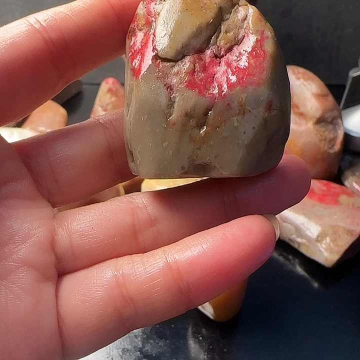 昌化石昌化鸡血石原石
