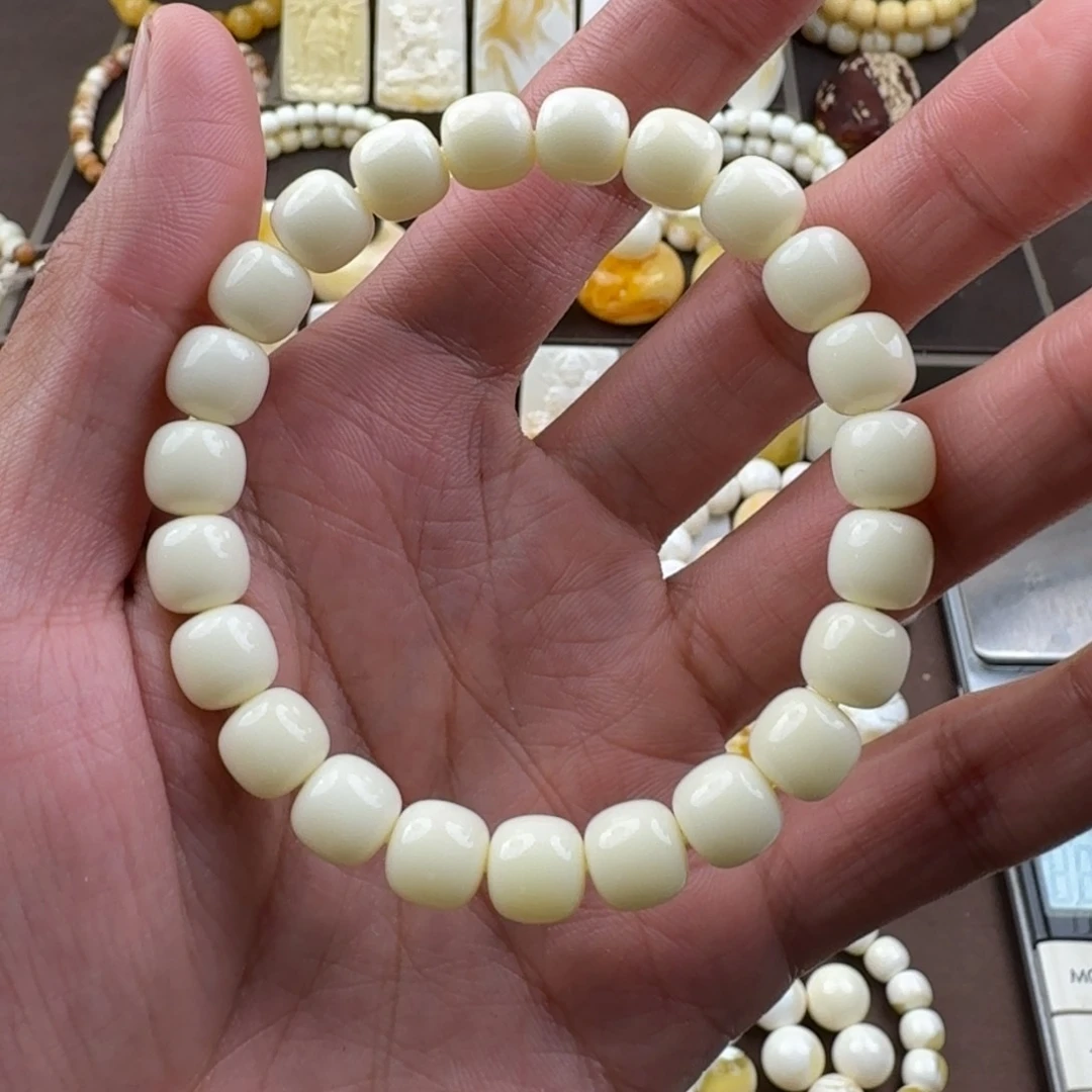 未镶嵌琥珀裸石蜜蜡