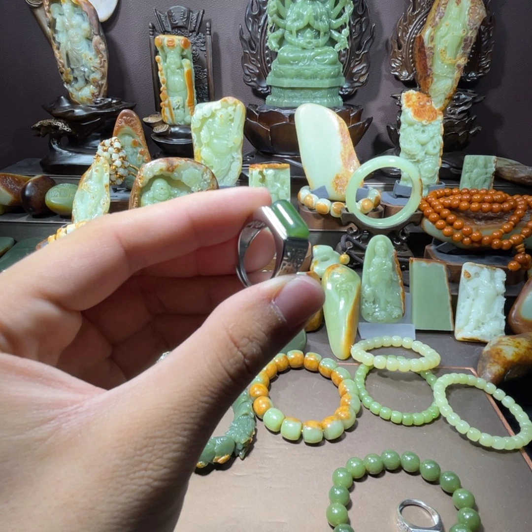 透闪石质玉戒指未镶嵌随**欲