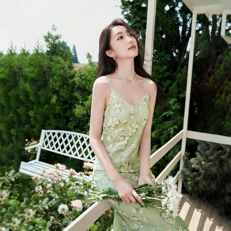 【[大乔专属]】Q842497连衣裙 香影吊带碎花连衣裙女夏季新款垂感