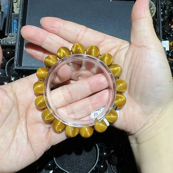 又***练木变石未镶嵌手饰