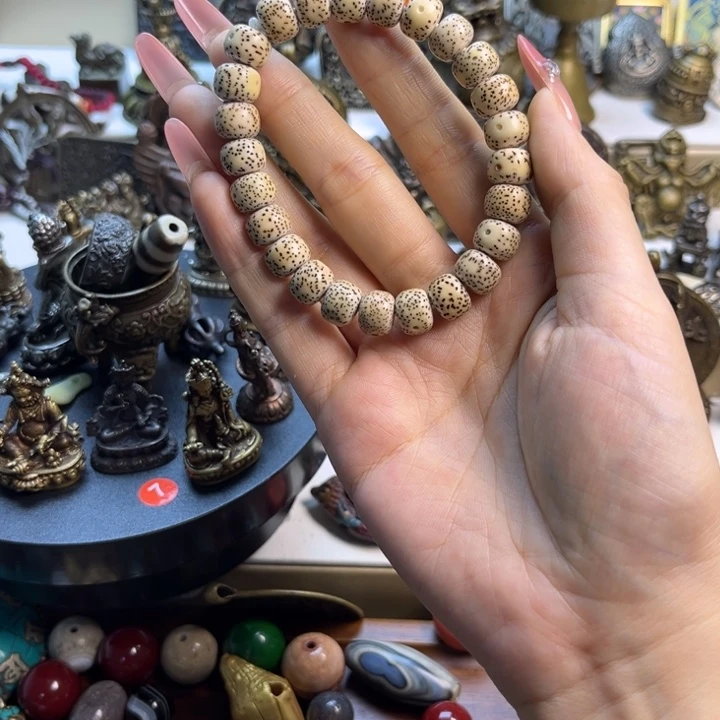 R***️泥塑闪价漏价一件