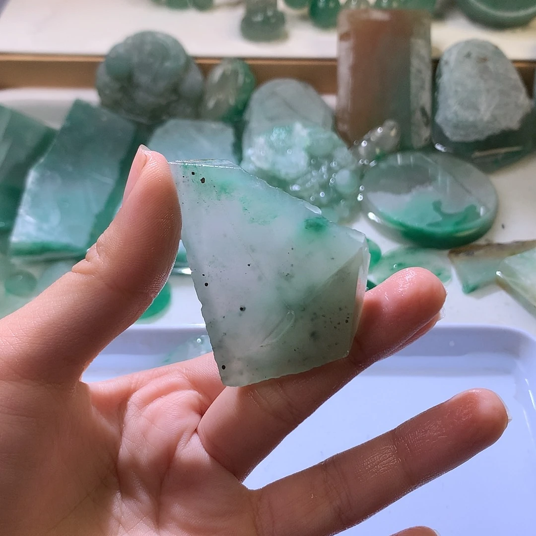 石英质玉未镶嵌珠宝半成品