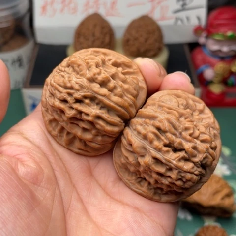 【闪购商品】文玩核桃吊坠45全品楼