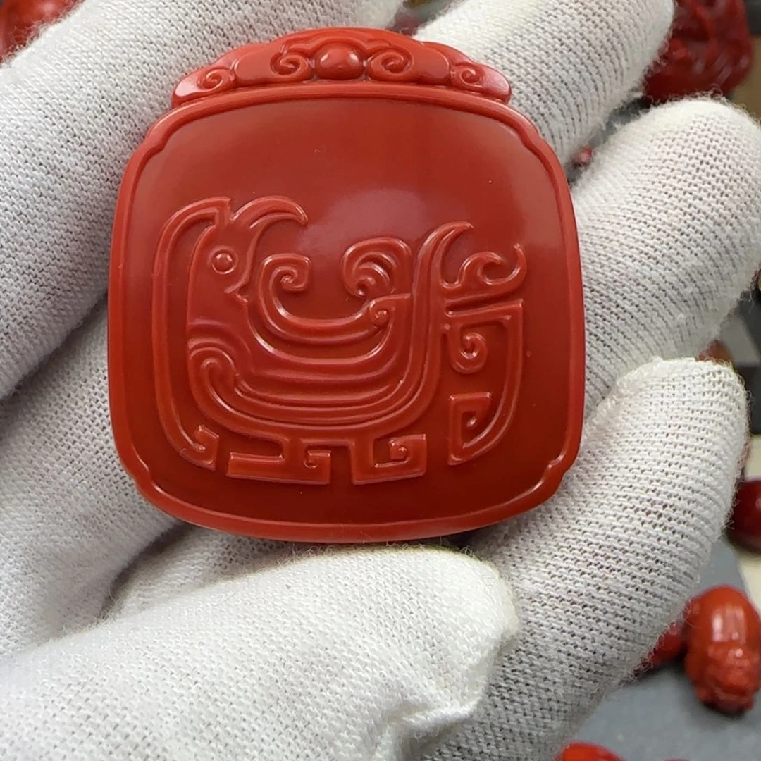 南红玛瑙雕件未镶嵌零**落