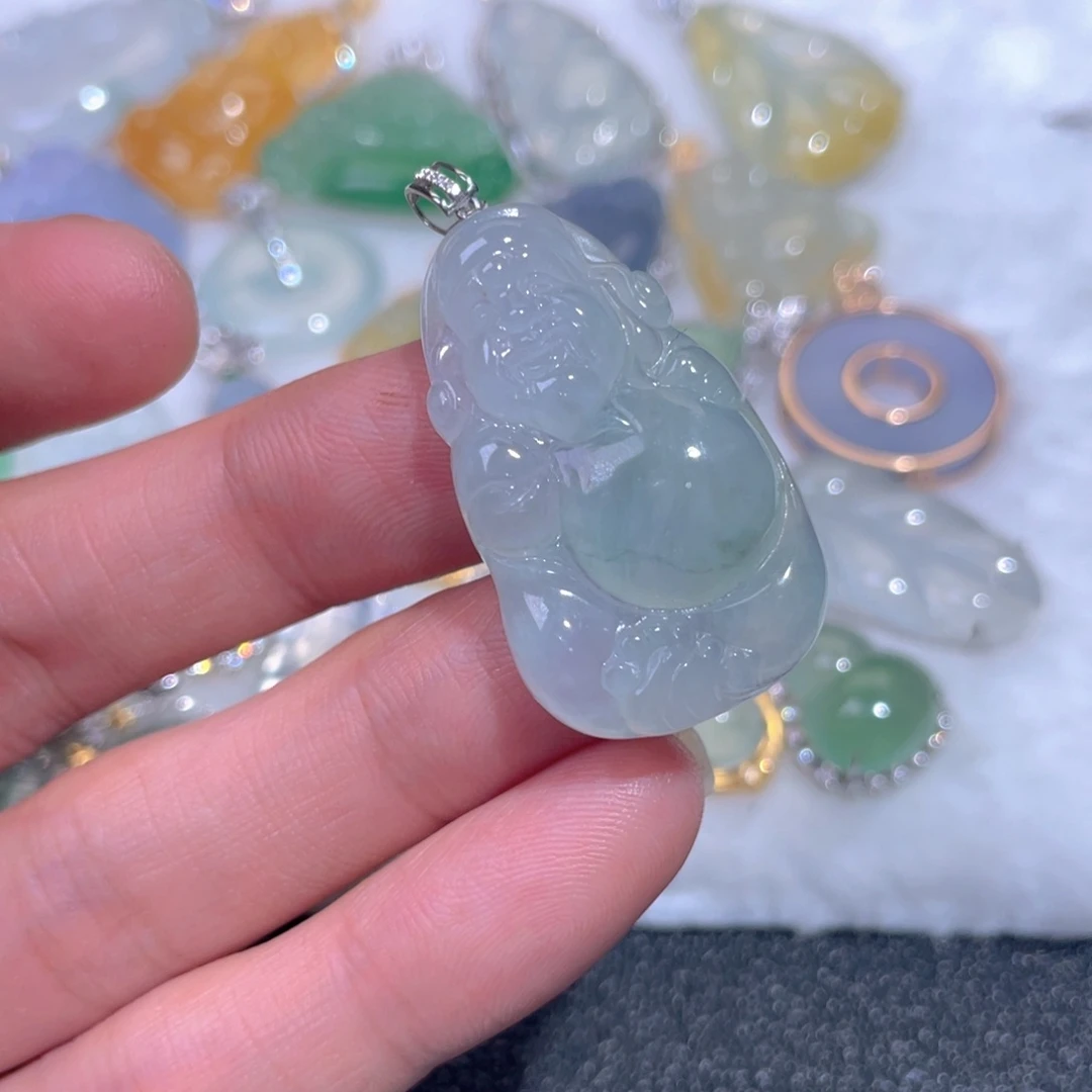 颈饰18K金镶嵌翡翠翡翠