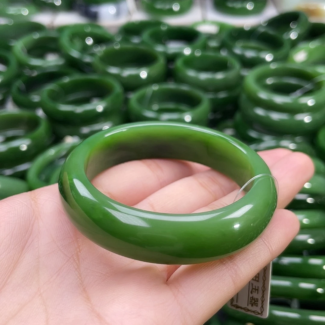 未镶嵌手镯和田玉（碧玉）