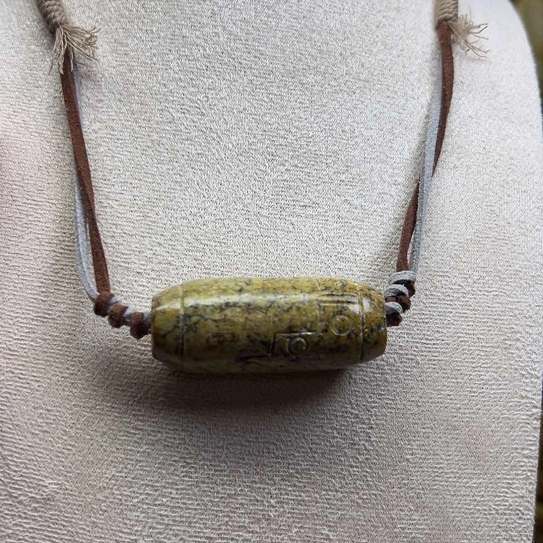 岫岩河磨玉（透闪石质玉）未镶嵌颈饰河磨玉锁骨