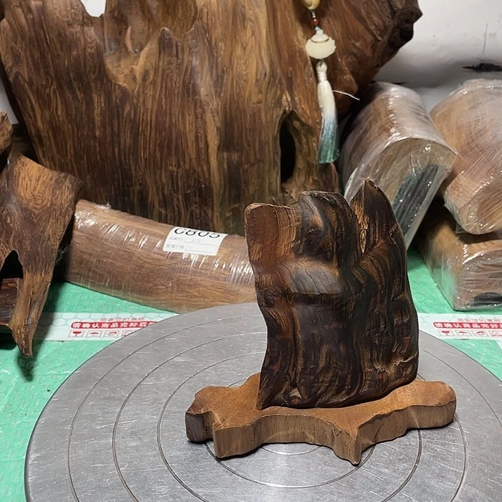 分***乐玉土沉香香木摆件