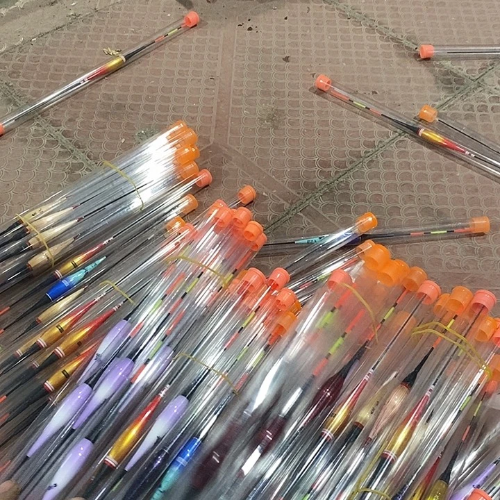 各种短的电子漂发4根，碧波拉回来的，