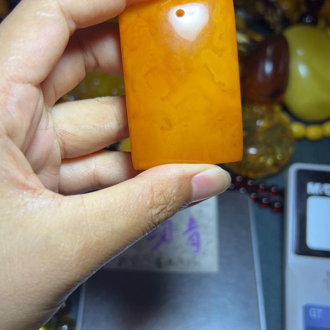 未镶嵌琥珀珠宝奇石145