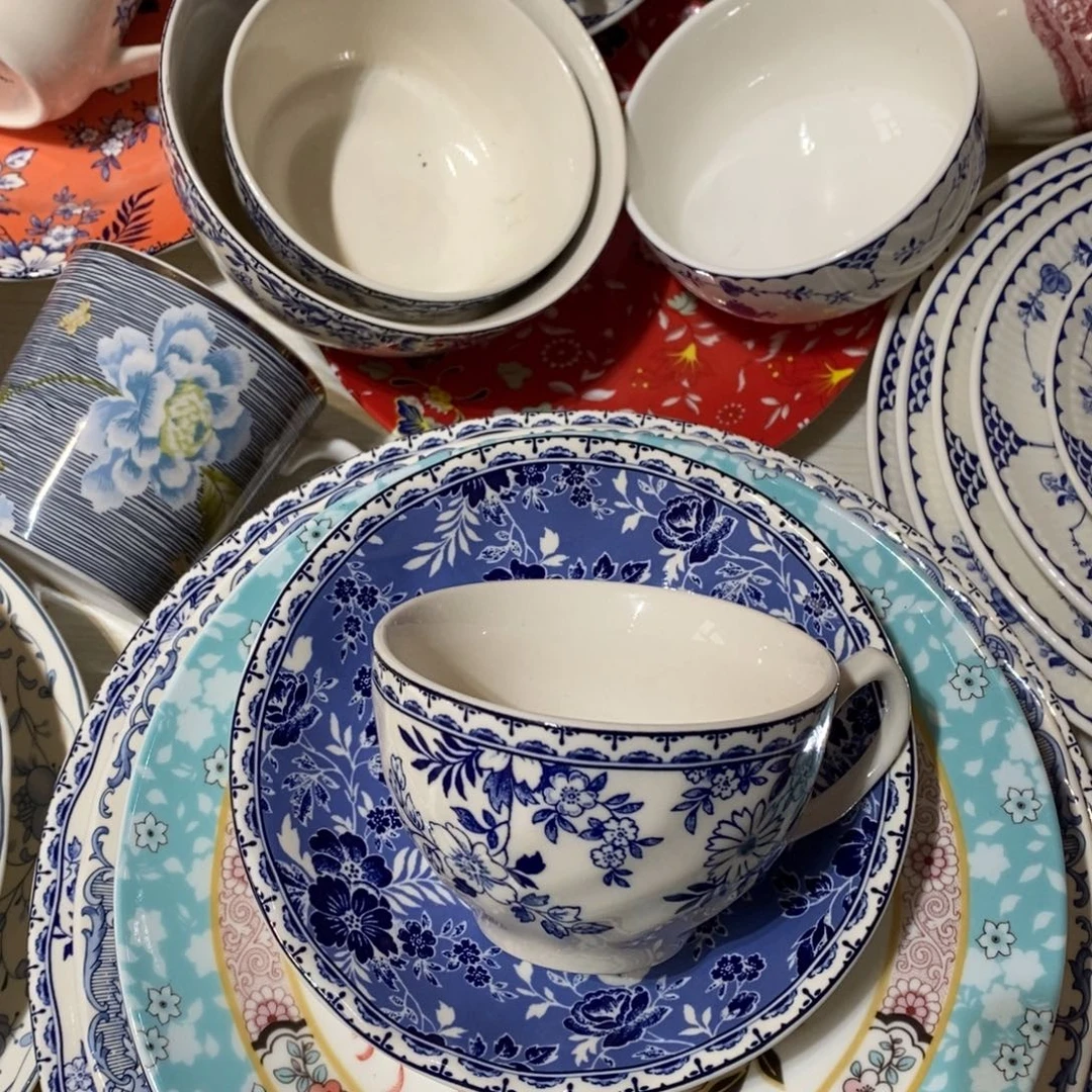 瓷微瑕青花咖啡杯碟