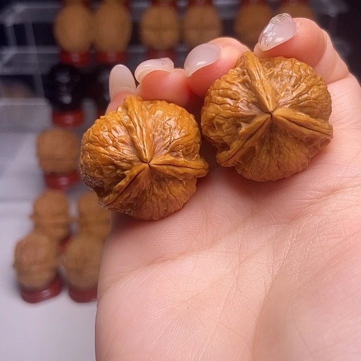 文玩核桃吊坠5灯笼小三楞
