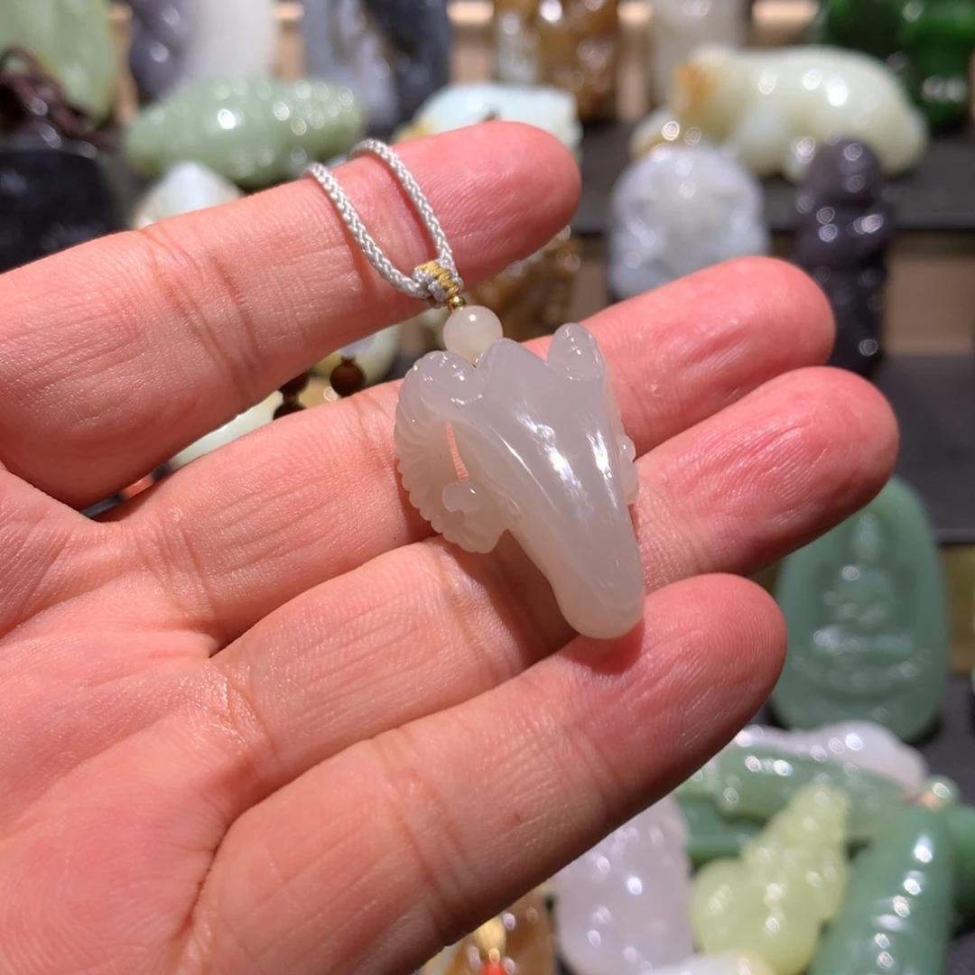 和田玉颈饰未镶嵌