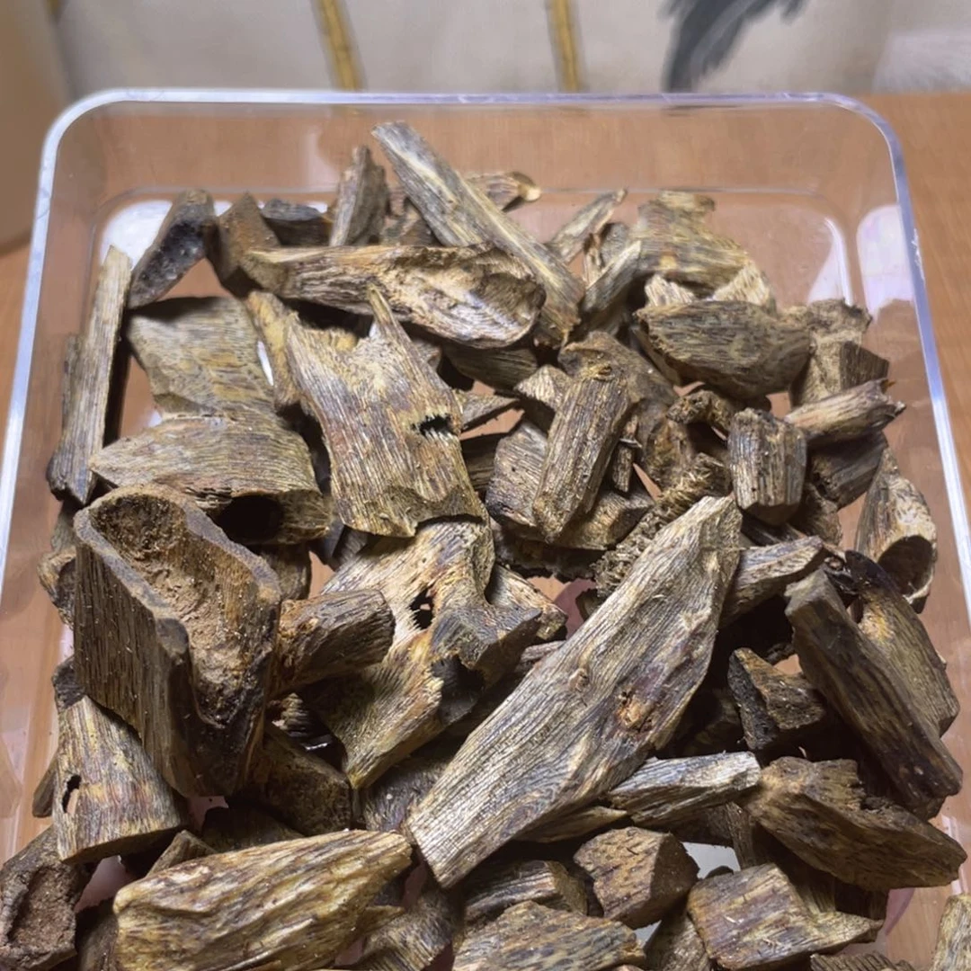 香榧木海南种植莺歌绿奇楠碎料10g新粉福利