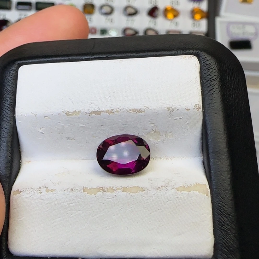 珠宝半成品碧玺未镶嵌天然2.1克拉