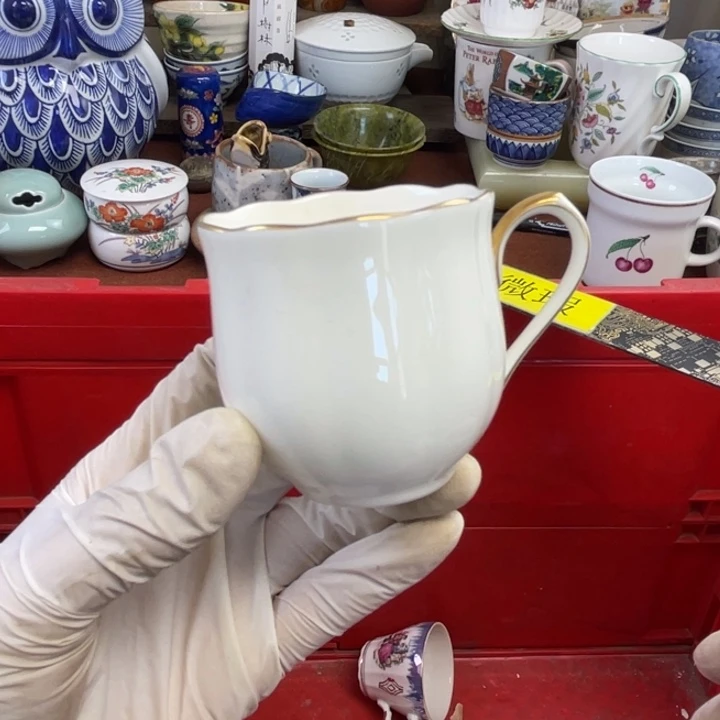 他家瓷器真美…开播了