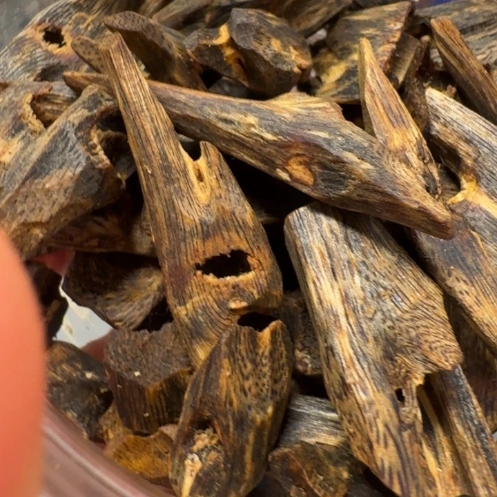 不***生沉香碎屑沉香棋楠紫棋高端树心油块料55克