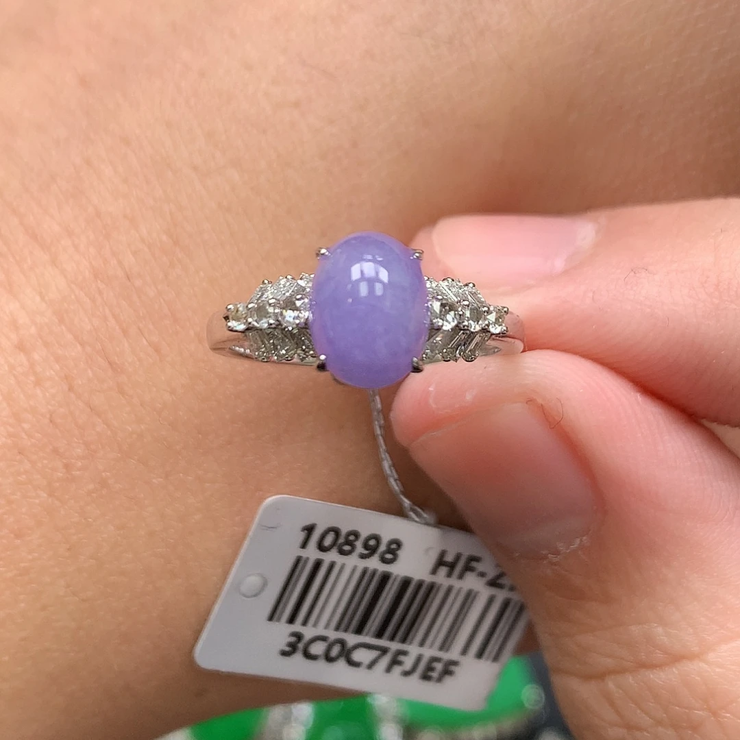 翡翠18K金镶嵌戒指