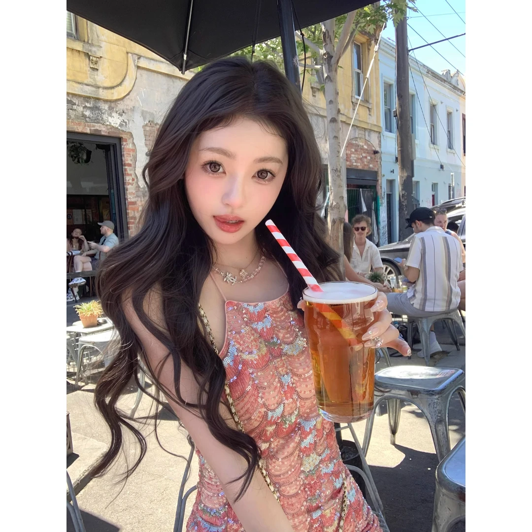 花野初柠美人鱼亮片露背挂脖吊带连衣裙女春新款