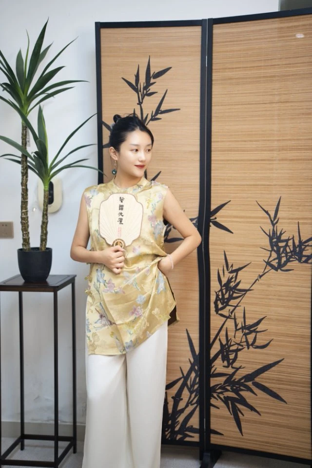 【新人福利】2025款香云纱新中式国风中长款小衫桑蚕丝无袖衬衫女夏