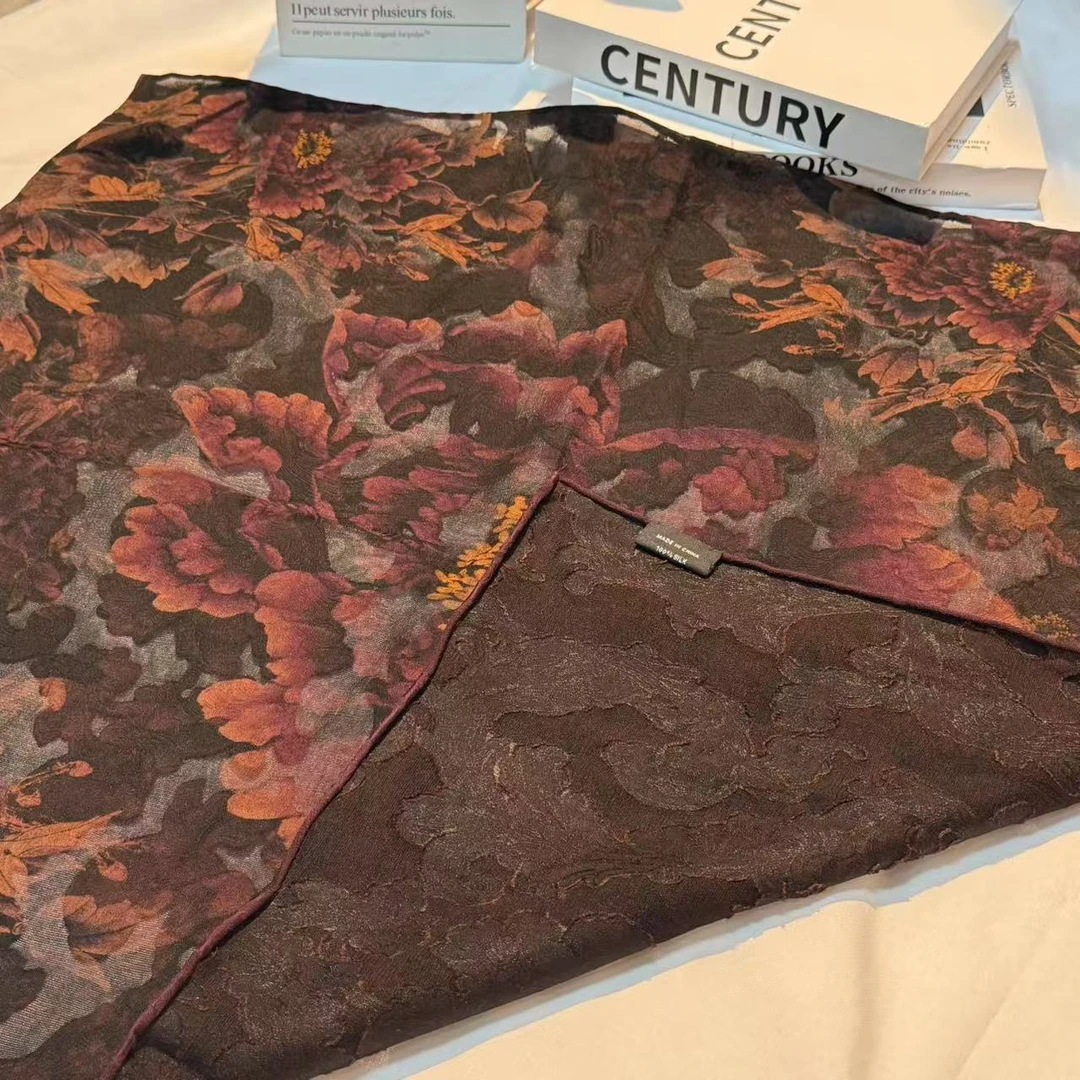 70香云纱方巾-方寸晚香 古法剪花65cm丝巾