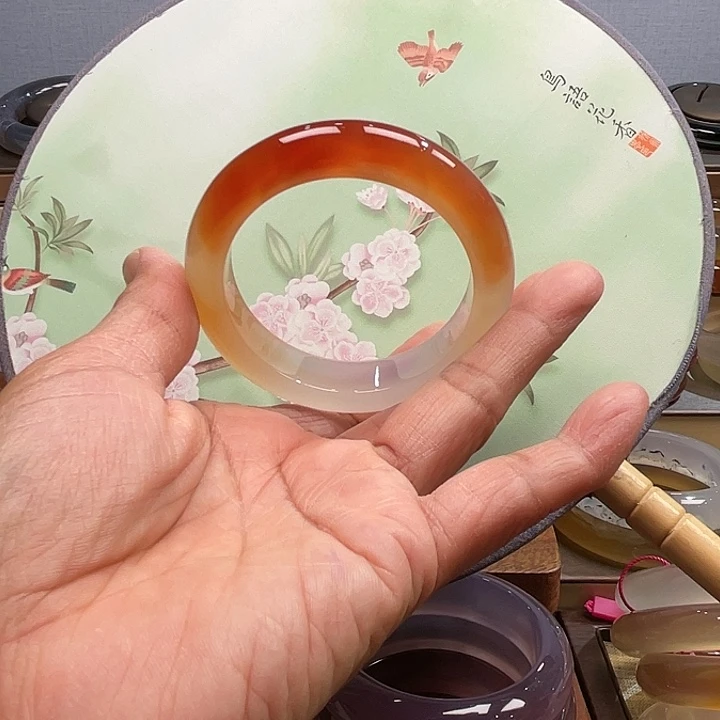 玛瑙/玉髓未镶嵌手镯