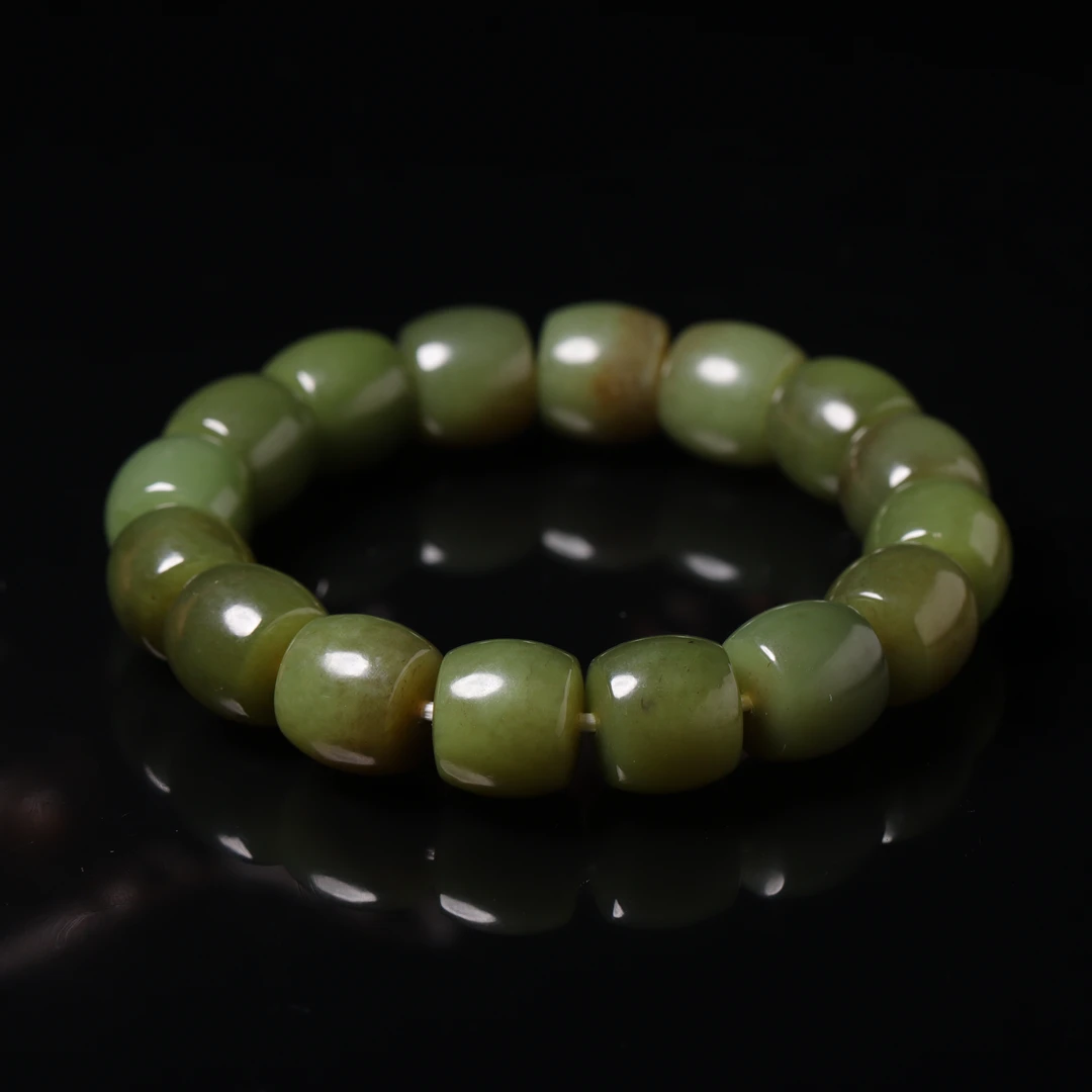 清代和田玉老型珠手串