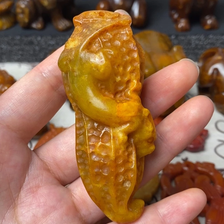 未镶嵌蛇纹石玉颈饰119
