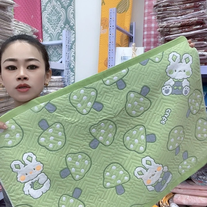 棉草莓兔绿色纯棉