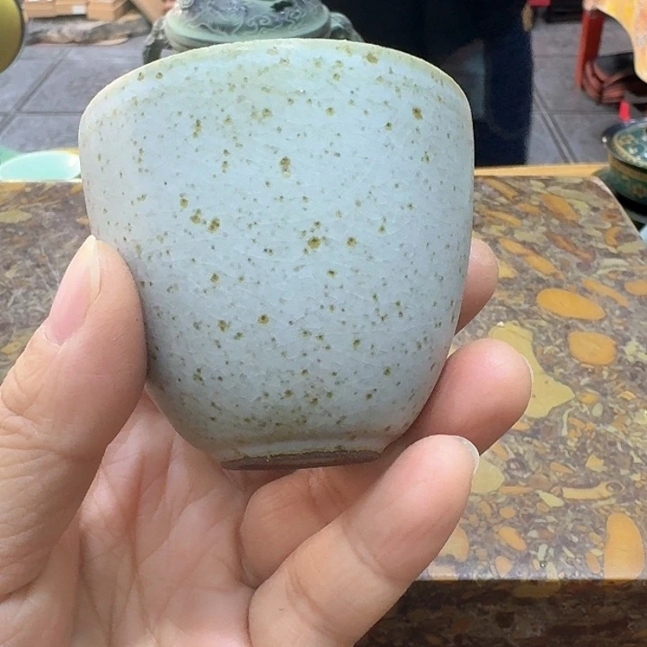 品茗杯一个。。。。品茗