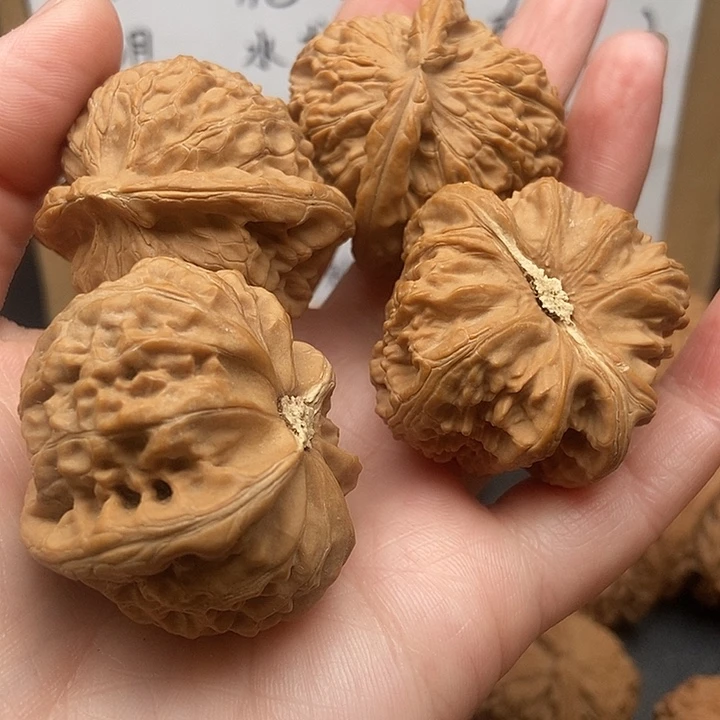 恩***恩大大大大大狮子宫灯黄